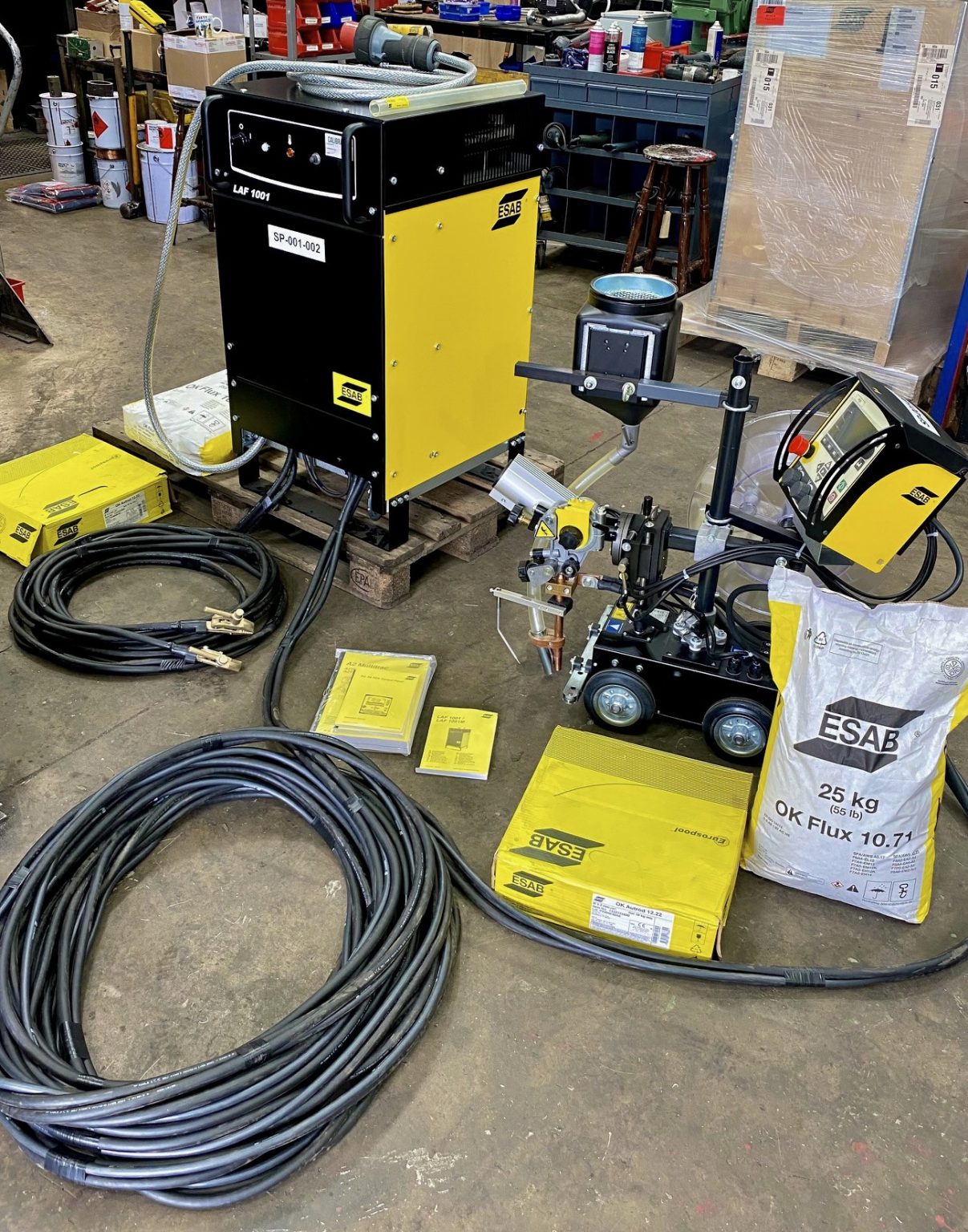 800amp ESAB LAF 1001 A2 PEK 4-wheel 25mtr submerged arc welder tractor ...