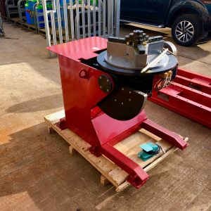 New Spectrum 500kg capacity fully motorised welding positioner with 565mm 3 jaw chuck-4