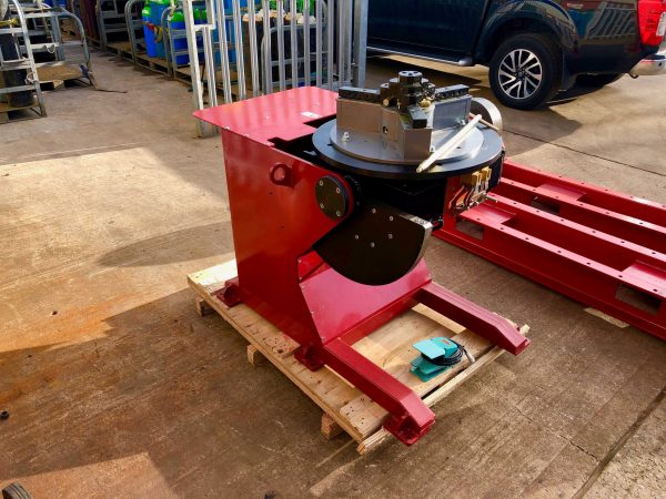 New Spectrum 500kg capacity fully motorised welding positioner with 565mm 3 jaw chuck-4