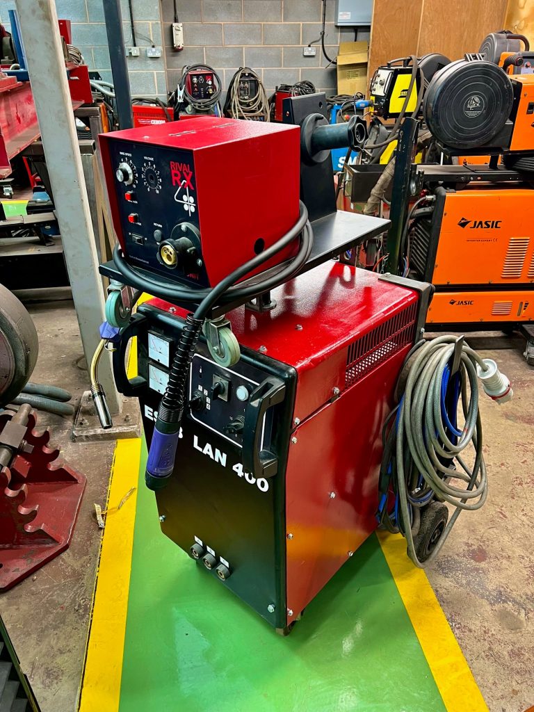 400amp ESAB LAN 400 air cooled MIG welder package with 10mtr interconnection cable for hire