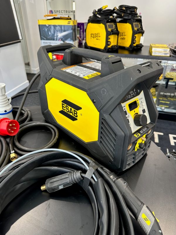 300amp ESAB Renegade ET 300iP DC HF Air Cooled TIG Welder for hire - Image 3