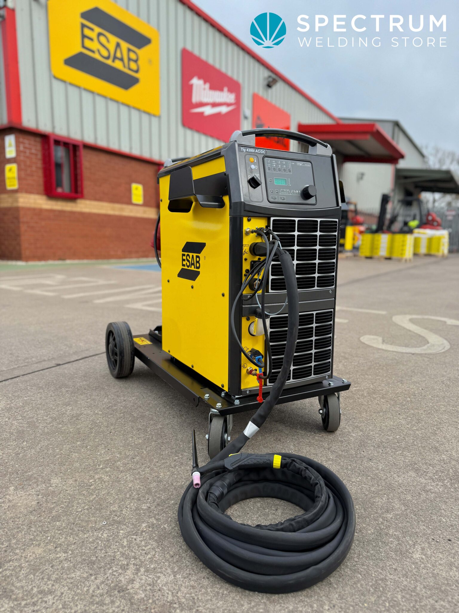 esab-origo-tig-4300iw-ac-dc-water-cooled-415v-hf-tig-welder-welding