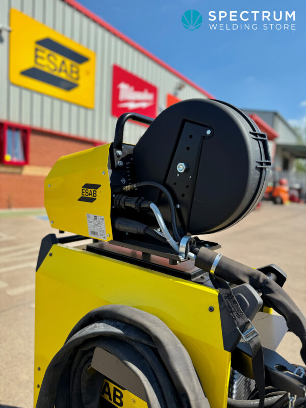 ESAB Fabricator EM 401i air cooled MIG welder - Image 4