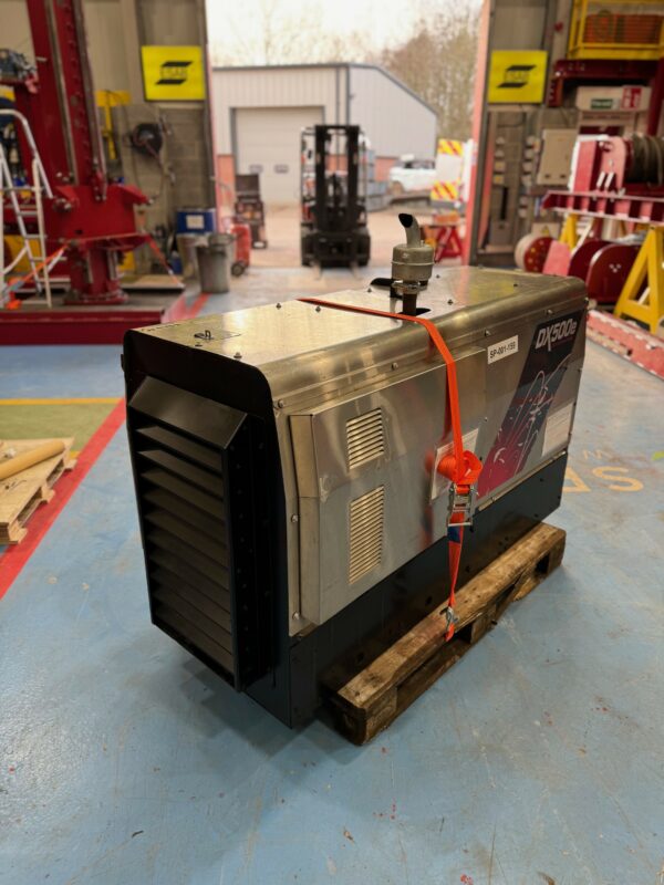 500amp Lincoln Electric Vantage diesel welder generator for hire - Image 4