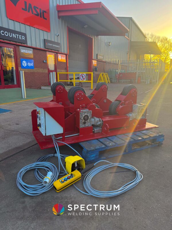 5 Tonne self-aligning pipe welding rotators for hire - Image 2