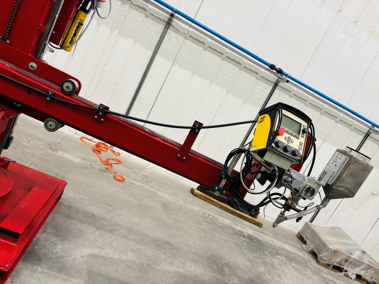 1.8 x 1.8 column and boom welding manipulator for hire - Image 11