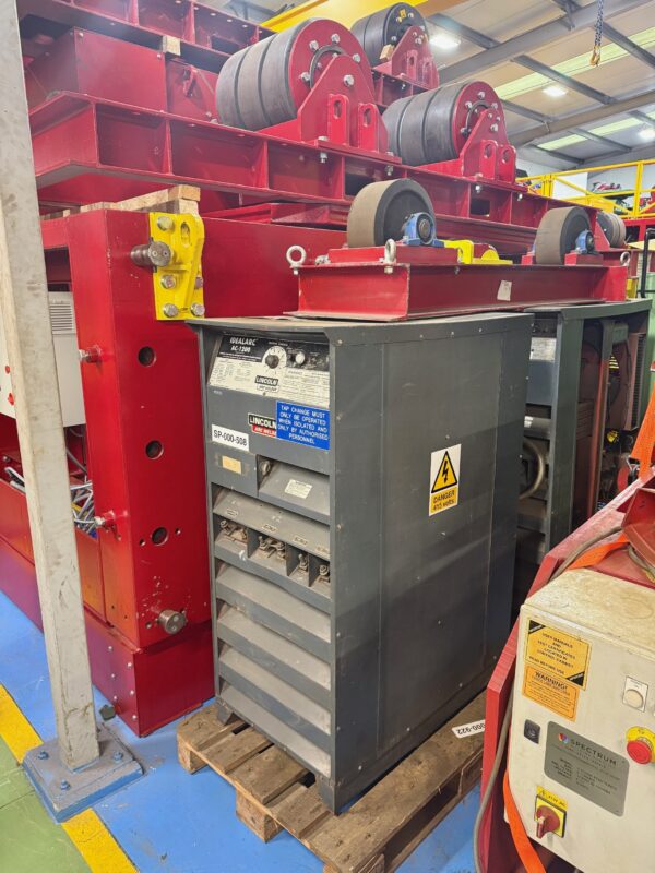 1200amp Idealarc AC 1200 induction heating welder for hire - Image 3