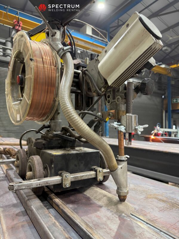 800amp ESAB LAF 1001 A2 PEK 25mtr sub arc tractor for hire - Image 10