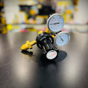 Argon regulator 10 bar single stage 2 gauge