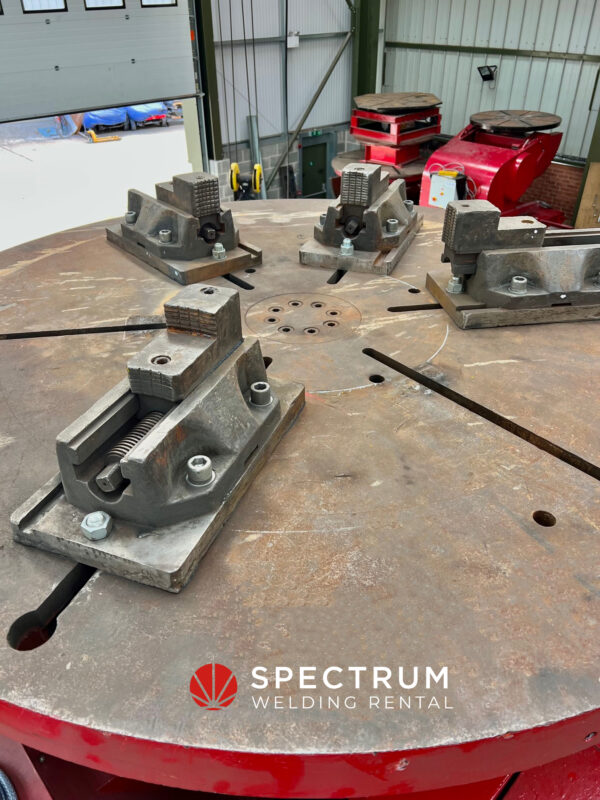Medium face plate jaws for hire - Image 4
