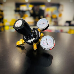 Nitrogen Hydrogen regulator 10 bar 2-stage 2-gauge