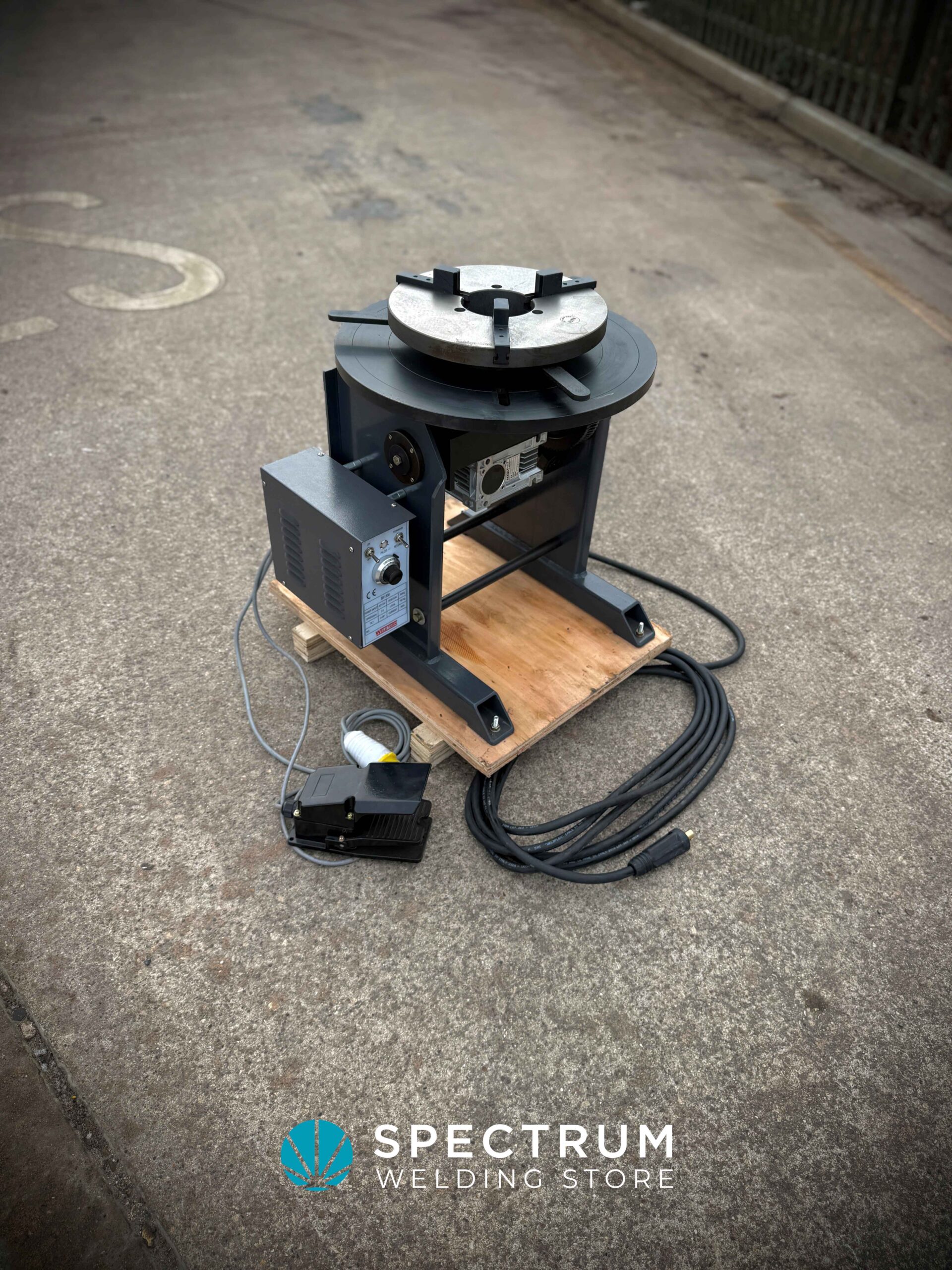 300kg welding positioner with 250mm chuck - Image 8